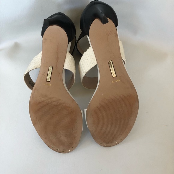 🔴SOLD🔴Louise et Cie Ivory & Black Leather Heels - Picture 8 of 8